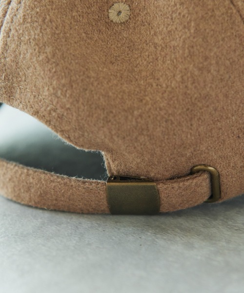 un dix cors（アンディコール）の「刺繍入りメルトンキャップ（キャップ・レディース・キャメル/ボルドー・FREE）」の14枚目の写真