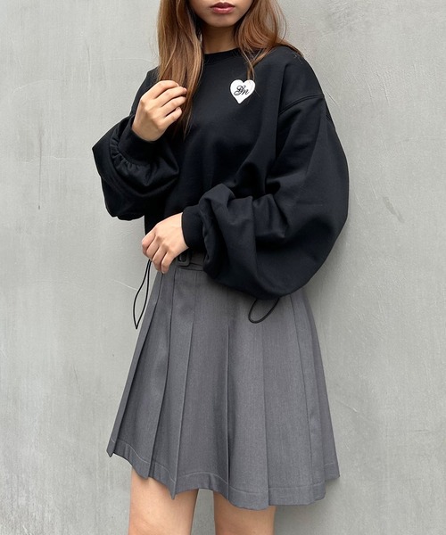 INGNI(イング)の「胸ワッペンハートロゴスウェットプルオーバー(スウェット・レディース・アイボリー/グレー/オートミール/ブラック・M)」の15枚目の写真