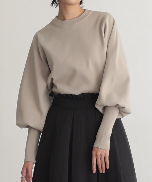 for/c（フォーシー）の「[新色追加]ロングリブボリューム袖ニットプルオーバー【サスティナブル】（ニット/セーター・レディース・アイボリー/ブラック/グレー/ベージュ/ネイビー/オフホワイト/ブラウン/ライトグリーン・LL/M/L）」の6枚目の写真