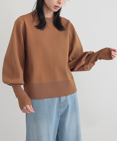 新品タグ付き　DOORS 袖ボリュームクロップドプルオーバー URBAN RESEARCH DOORS 袖ボリュームクロップドプルオーバー