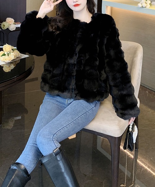 Primazel（プリマゼル）の「ノーカラーフェイクファージャケット（ノーカラージャケット・レディース・ブラック/ホワイト・M）」の9枚目の写真