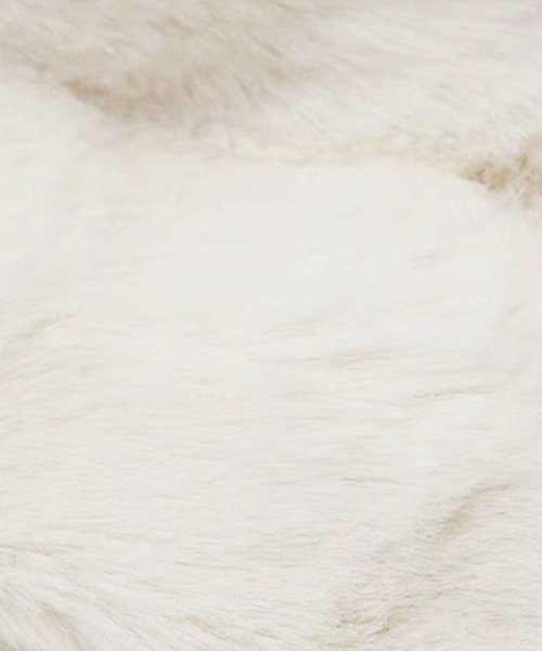 Primazel（プリマゼル）の「ノーカラーフェイクファージャケット（ノーカラージャケット・レディース・ブラック/ホワイト・M）」の12枚目の写真