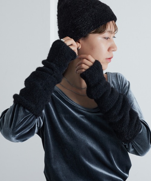 COLONY 2139（コロニートゥーワンスリーナイン）の「シャギーアームウォーマー（アームカバー・レディース・ベージュ/シルバー/アイボリー/ブラック・FREE）」の21枚目の写真