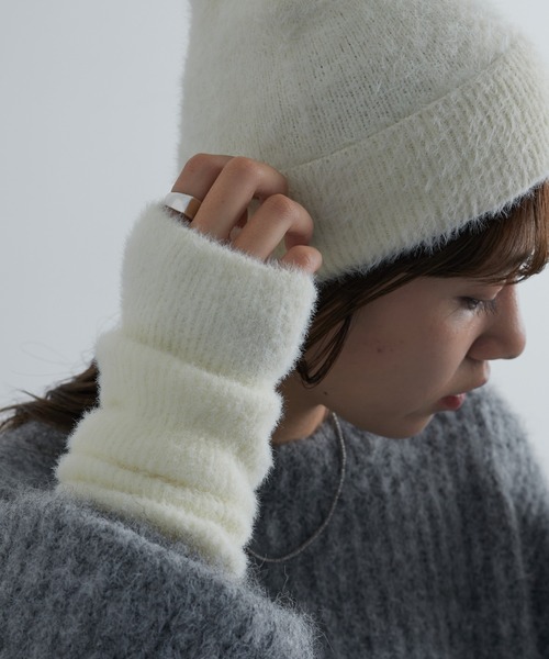 COLONY 2139（コロニートゥーワンスリーナイン）の「シャギーアームウォーマー（アームカバー・レディース・ベージュ/シルバー/アイボリー/ブラック・FREE）」の10枚目の写真