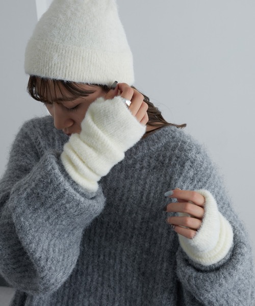 COLONY 2139（コロニートゥーワンスリーナイン）の「シャギーアームウォーマー（アームカバー・レディース・ベージュ/シルバー/アイボリー/ブラック・FREE）」の12枚目の写真