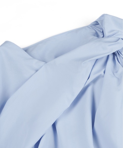 JNBY(ジェーエヌビーワイ)の「Knotted Cotton-poplin Shirt(シャツ/ブラウス・レディース・ブルー/ホワイト・38/40)」の7枚目の写真