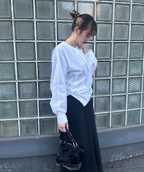 JNBY(ジェーエヌビーワイ)の「Knotted Cotton-poplin Shirt(シャツ/ブラウス・レディース・ブルー/ホワイト・38/40)」の14枚目の写真
