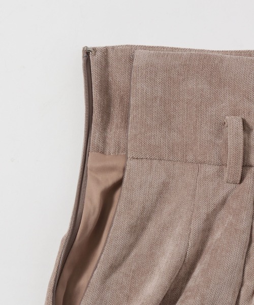 mysty woman(ミスティウーマン)の「ベルテッドハイウエストナロースカート 101950(スカート・レディース・ブラウン/ブラック/モカ・FREE)」の12枚目の写真