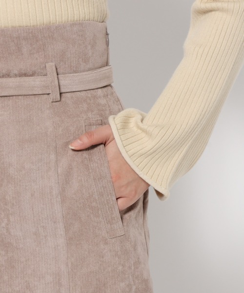 mysty woman(ミスティウーマン)の「ベルテッドハイウエストナロースカート 101950(スカート・レディース・ブラウン/ブラック/モカ・FREE)」の6枚目の写真