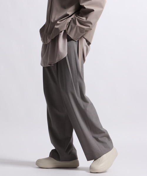 STERNBERG 2タックワイドパンツ ブラック STERNBERG（スタンバーグ）の「STERNBERG/2タックワイドパンツ