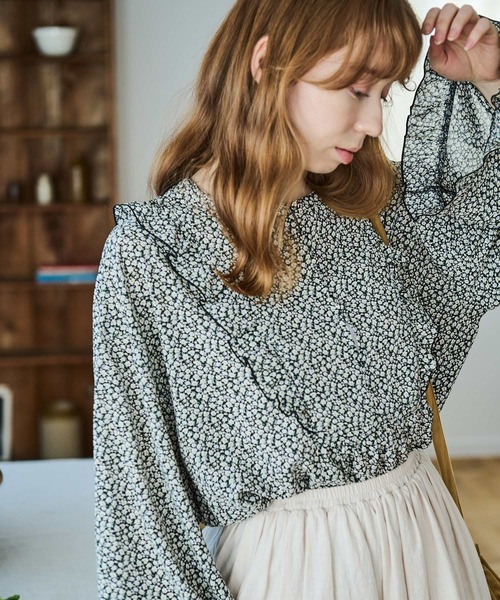 Crisp（クリスプ）の「フラワーフリルチュニック（シャツ/ブラウス・レディース・グリーン/ブラック・FREE）」の6枚目の写真