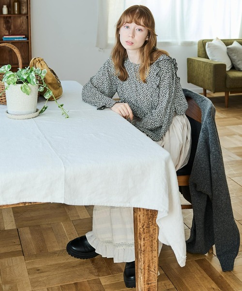 Crisp（クリスプ）の「フラワーフリルチュニック（シャツ/ブラウス・レディース・グリーン/ブラック・FREE）」の12枚目の写真