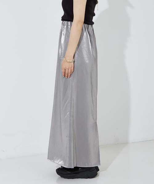 NOMINE(ノミネ)の「【セットアップ着用可】サテンロングスカート(スカート・レディース・シルバー/ブラック・S/M)」の14枚目の写真