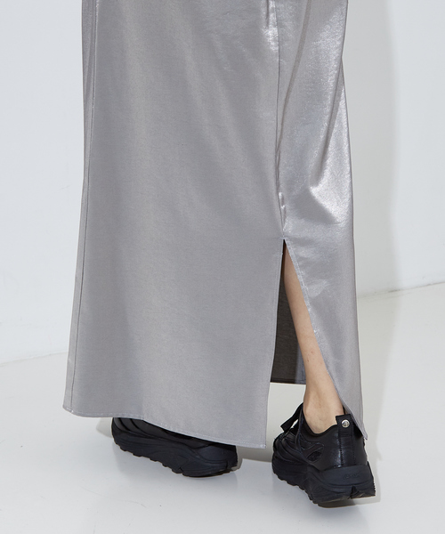 NOMINE(ノミネ)の「【セットアップ着用可】サテンロングスカート(スカート・レディース・シルバー/ブラック・S/M)」の12枚目の写真