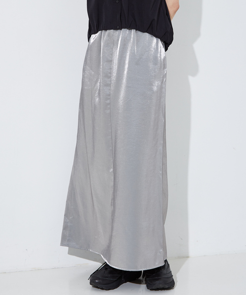 NOMINE(ノミネ)の「【セットアップ着用可】サテンロングスカート(スカート・レディース・シルバー/ブラック・S/M)」の11枚目の写真