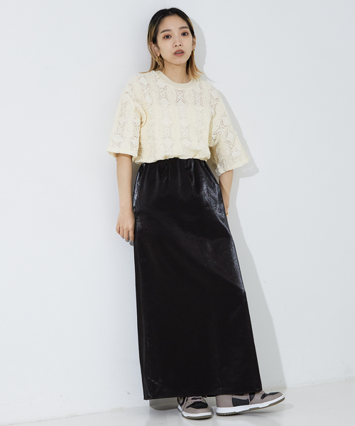 NOMINE(ノミネ)の「【セットアップ着用可】サテンロングスカート(スカート・レディース・シルバー/ブラック・S/M)」の10枚目の写真