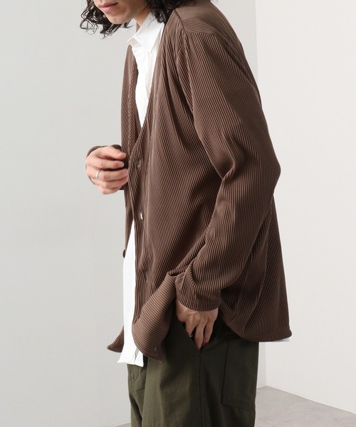 EVOLUTION(エボリューション)の「Pleated mode cardigan / プリーツカーディガン unisex(カーディガン/ボレロ・メンズ・ベージュ/ブラウン/ブラック/アイボリー・XL/M/L)」の22枚目の写真