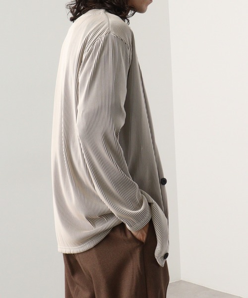 EVOLUTION(エボリューション)の「Pleated mode cardigan / プリーツカーディガン unisex(カーディガン/ボレロ・メンズ・ベージュ/ブラウン/ブラック/アイボリー・XL/M/L)」の13枚目の写真