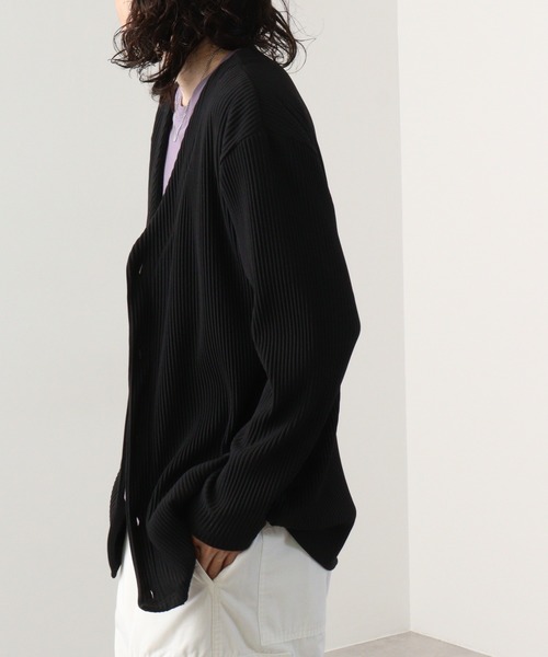 EVOLUTION(エボリューション)の「Pleated mode cardigan / プリーツカーディガン unisex(カーディガン/ボレロ・メンズ・ベージュ/ブラウン/ブラック/アイボリー・XL/M/L)」の17枚目の写真