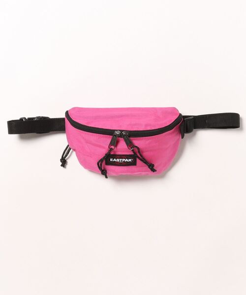 EASTPAK(イーストパック )の「【EASTPAK/イーストパック】SPRINGER スプリンガー ウエストバッグ ショルダーバッグ(ボディバッグ/ウエストポーチ・メンズ・ピンク/チャコールグレー/グレー/ブラック・FREE)」の4枚目の写真