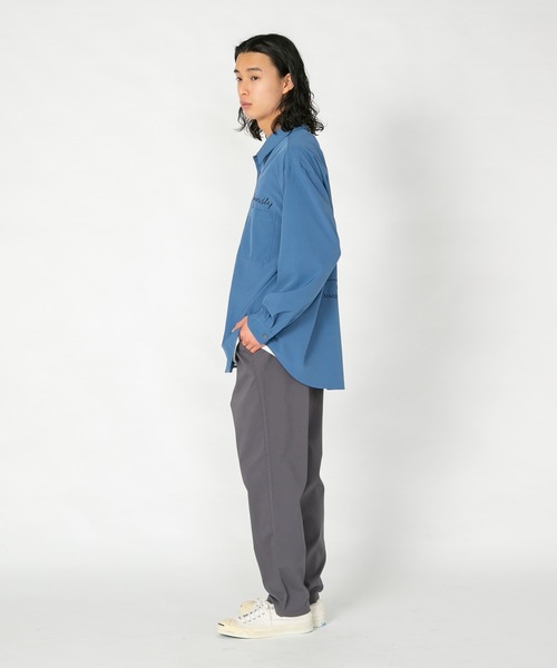 Blue Standard （ブルースタンダード）の「【BLUE STANDARD/ブルースタンダード】 ポリエステルストレッチ アニマルバック刺繍ルーズシルエットシャツ（シャツ/ブラウス・メンズ・グリーン/グレー/チャコールグレー/ブルー・LARGE/MEDIUM）」の16枚目の写真