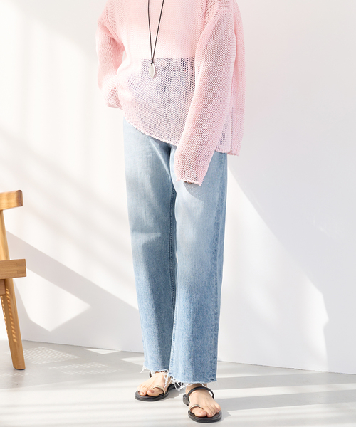 IENA(イエナ)の「【YANUK/ヤヌーク】別注 LEA BOYS ストレートデニムパンツ(デニムパンツ・レディース・コバルトブルー/ブルー・23/22/26/25/24)」の2枚目の写真