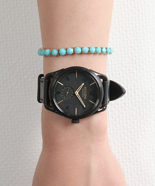 NIXON(ニクソン)の「THE C39 LEATHER(アナログ腕時計・レディース・ブラウン系その他/その他/ブラック×ゴールド/ブラック系その他/ゴールド×ブラウン/ゴールド系その他/その他1/その他2/ゴールド系その他2/ホワイトゴールド・FREE)」の3枚目の写真
