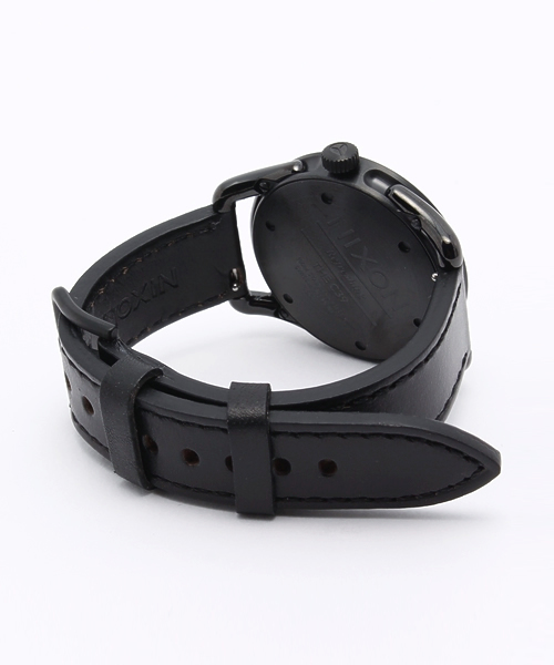 NIXON(ニクソン)の「THE C39 LEATHER(アナログ腕時計・レディース・ブラウン系その他/その他/ブラック×ゴールド/ブラック系その他/ゴールド×ブラウン/ゴールド系その他/その他1/その他2/ゴールド系その他2/ホワイトゴールド・FREE)」の14枚目の写真