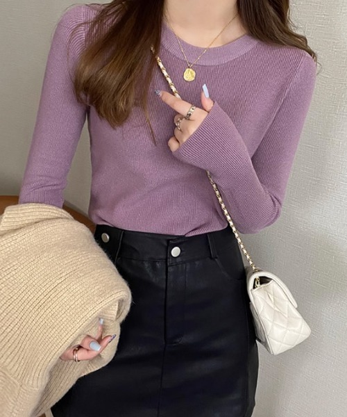 COCOMOMO(ココモモ)の「ベーシックで使いやすい クルーネック長袖ニット(ニット/セーター・レディース・アイボリー/ベージュ/パープル/ホワイト/グリーン/ライトグレー/ダークブラウン/ブラック・FREE)」の19枚目の写真