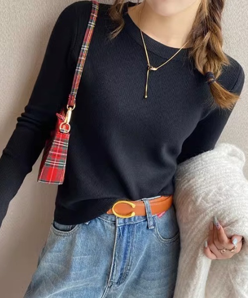 COCOMOMO(ココモモ)の「ベーシックで使いやすい クルーネック長袖ニット(ニット/セーター・レディース・アイボリー/ベージュ/パープル/ホワイト/グリーン/ライトグレー/ダークブラウン/ブラック・FREE)」の10枚目の写真