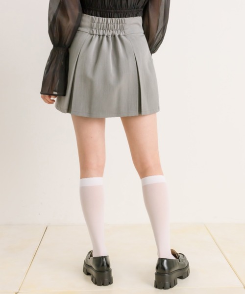 OLIVE des OLIVE（オリーブデオリーブ）の「タックプリーツ