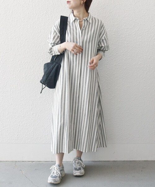 SHIPS any（シップス エニィ）の「SHIPS any:〈洗濯機可能〉リネン ミックス ストライプ シャツ ワンピース（シャツワンピース・レディース・オフホワイト/グレー/ベージュ・ONE SIZE）」の6枚目の写真