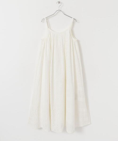 URBAN RESEARCH DOORS(アーバンリサーチドアーズ)の「パッチワークアイレットレースキャミワンピース(ワンピース・レディース・ブラック/オフホワイト・MEDIUM)」の21枚目の写真