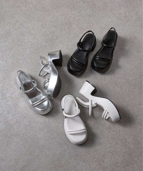 RAY CASSIN（レイカズン）の「チューブベルトサンダル（サンダル・レディース・ホワイト/シルバー/ブラック・LARGE/SMALL/MEDIUM）」の4枚目の写真