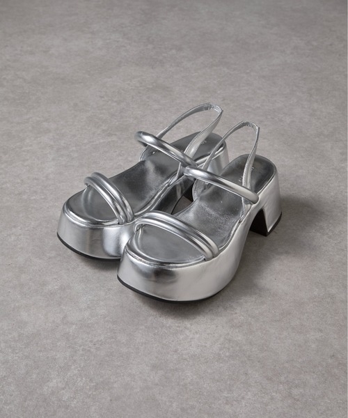 RAY CASSIN（レイカズン）の「チューブベルトサンダル（サンダル・レディース・ホワイト/シルバー/ブラック・LARGE/SMALL/MEDIUM）」の8枚目の写真