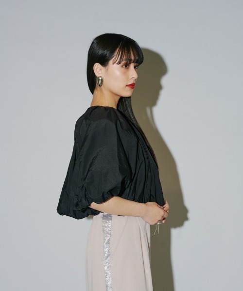 terrace(テラス)の「ナイロン シートギャザープルオーバー(その他トップス・レディース・ブラック/グレイッシュベージュ/グレー/オフホワイト・MEDIUM)」の19枚目の写真