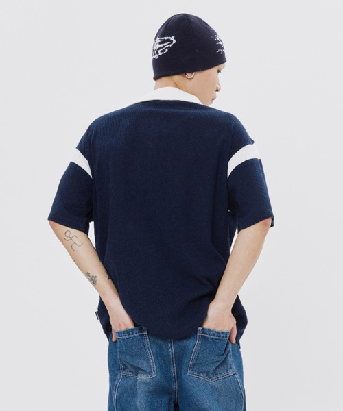 ROMANTIC CROWN（ロマンティッククラウン）の「A'GEM/9 × .kom 『ROMANTIC CROWN/ロマンティック クラウン』 4 BUTTON CLASSIC POLO SHIRT/クラシックポロシャツ（ポロシャツ・メンズ・グレー/ネイビー・M/L）」の12枚目の写真
