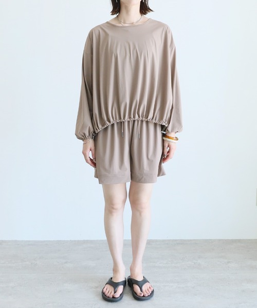 reca（レカ）の「UVカット  ラッシュガード ドロストプルオーバー（ラッシュガード・レディース・ブラック/モカ・L/M/S）」の8枚目の写真