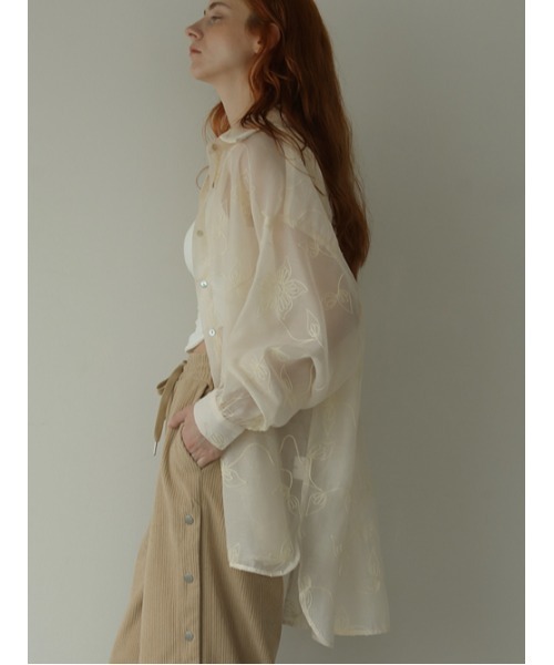 AMAIL（アマイル）の「Almond milk shirt（シャツ/ブラウス・レディース・ブラック/ベージュ/アイボリー・FREE）」の2枚目の写真