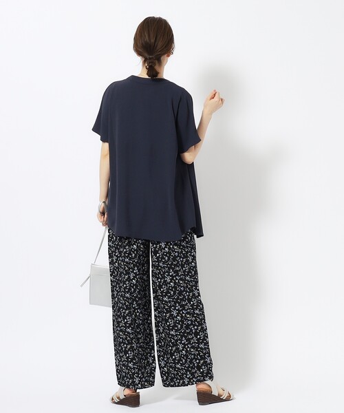 SHOO・LA・RUE(シューラルー)の「◆【イージーケア】オンにもオフにも 前あきスキッパーシャツ(シャツ/ブラウス・レディース・ライトベージュ/ブラウン系/オレンジ系/ネイビー・04/02/03)」の21枚目の写真
