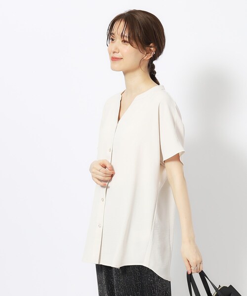 SHOO・LA・RUE(シューラルー)の「◆【イージーケア】オンにもオフにも 前あきスキッパーシャツ(シャツ/ブラウス・レディース・ライトベージュ/ブラウン系/オレンジ系/ネイビー・04/02/03)」の12枚目の写真