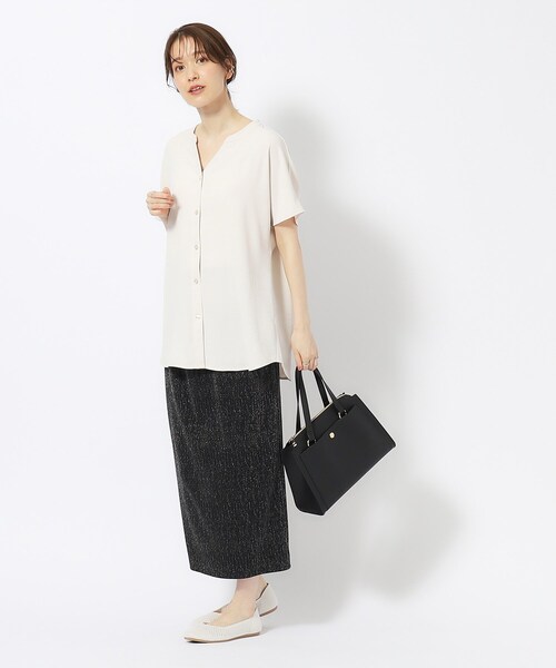 SHOO・LA・RUE(シューラルー)の「◆【イージーケア】オンにもオフにも 前あきスキッパーシャツ(シャツ/ブラウス・レディース・ライトベージュ/ブラウン系/オレンジ系/ネイビー・04/02/03)」の13枚目の写真