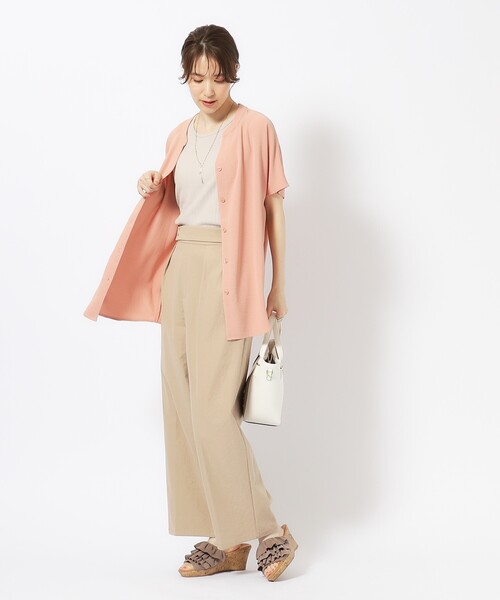 SHOO・LA・RUE(シューラルー)の「◆【イージーケア】オンにもオフにも 前あきスキッパーシャツ(シャツ/ブラウス・レディース・ライトベージュ/ブラウン系/オレンジ系/ネイビー・04/02/03)」の9枚目の写真