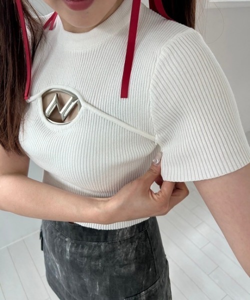 ipugo(イプゴ)の「ipugo/イプゴ ロゴミニ丈 半袖ニット 夏物 夏服(Tシャツ/カットソー・レディース・チャコール/ホワイト/カーキ・FREE)」の8枚目の写真