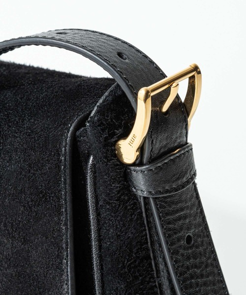 AMI Alexandre Mattiussi（アミアレクサンドルマテュッシ）の「AMI PARIS PANAME PANAME SATCHEL BAG アミ パリス パンメパナメ サッチェル ショルダーバッグ（ショルダーバッグ・レディース・ブラック・FREE）」の6枚目の写真