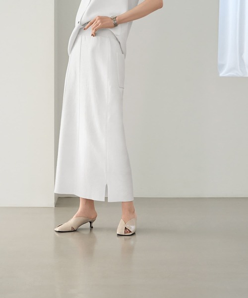 STYLE DELI(スタイルデリ)の「【LUXE】シャリ感ソウバリニットスカート(スカート・レディース・ブラック/ホワイト・SMALL/MEDIUM)」の1枚目の写真
