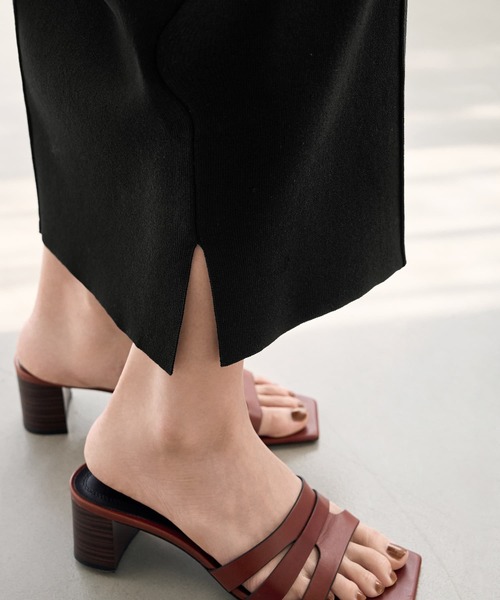 STYLE DELI(スタイルデリ)の「【LUXE】シャリ感ソウバリニットスカート(スカート・レディース・ブラック/ホワイト・SMALL/MEDIUM)」の7枚目の写真