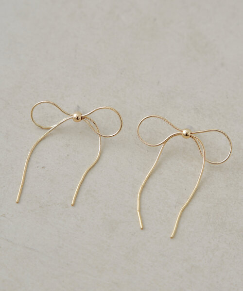 Chico（チコ）の「ロングメタルリボンピアス（ピアス（両耳用）・レディース・シルバー/ゴールド・FREE）」の13枚目の写真