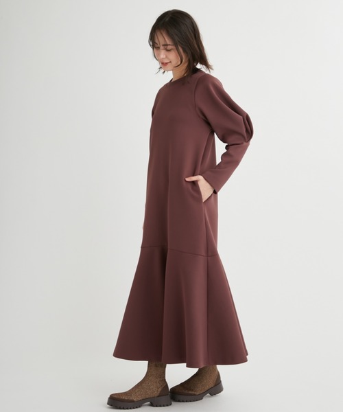 emmi（エミ）の「ダンボールボリュームスリーブワンピース（ワンピース