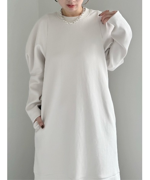 emmi（エミ）の「ダンボールボリュームスリーブワンピース（ワンピース